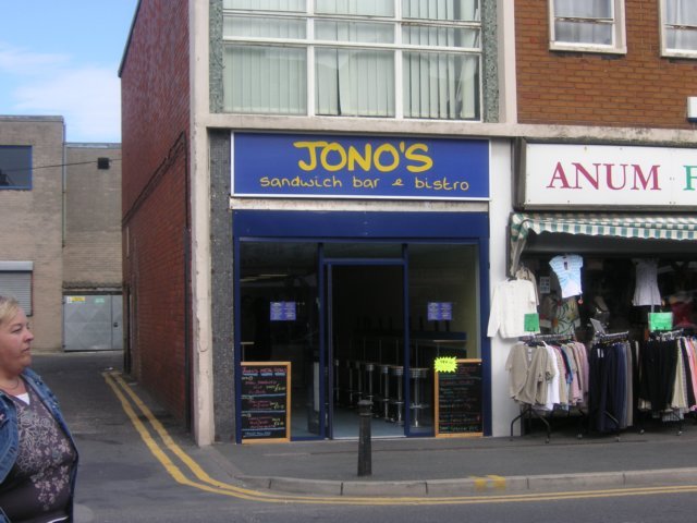 jonosbar.jpg