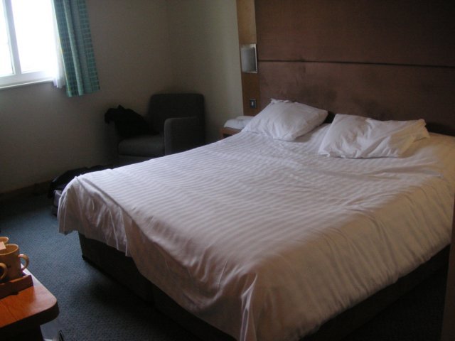 ourhugebed.jpg